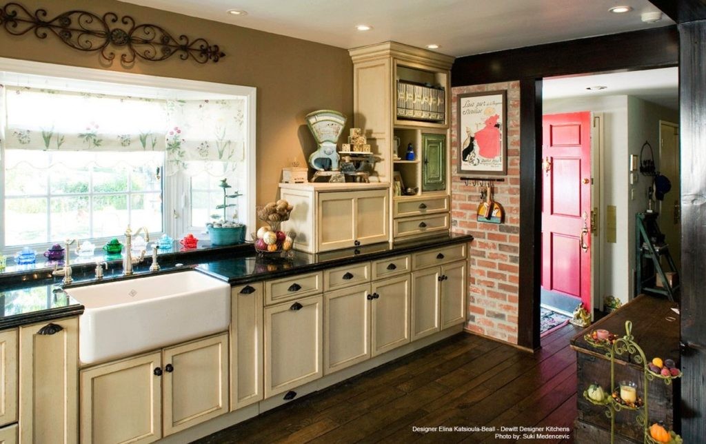 Columbia Cabinets Traditional Kitchen