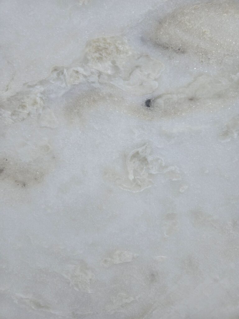 Namib Bianco 12-9-25 (close)